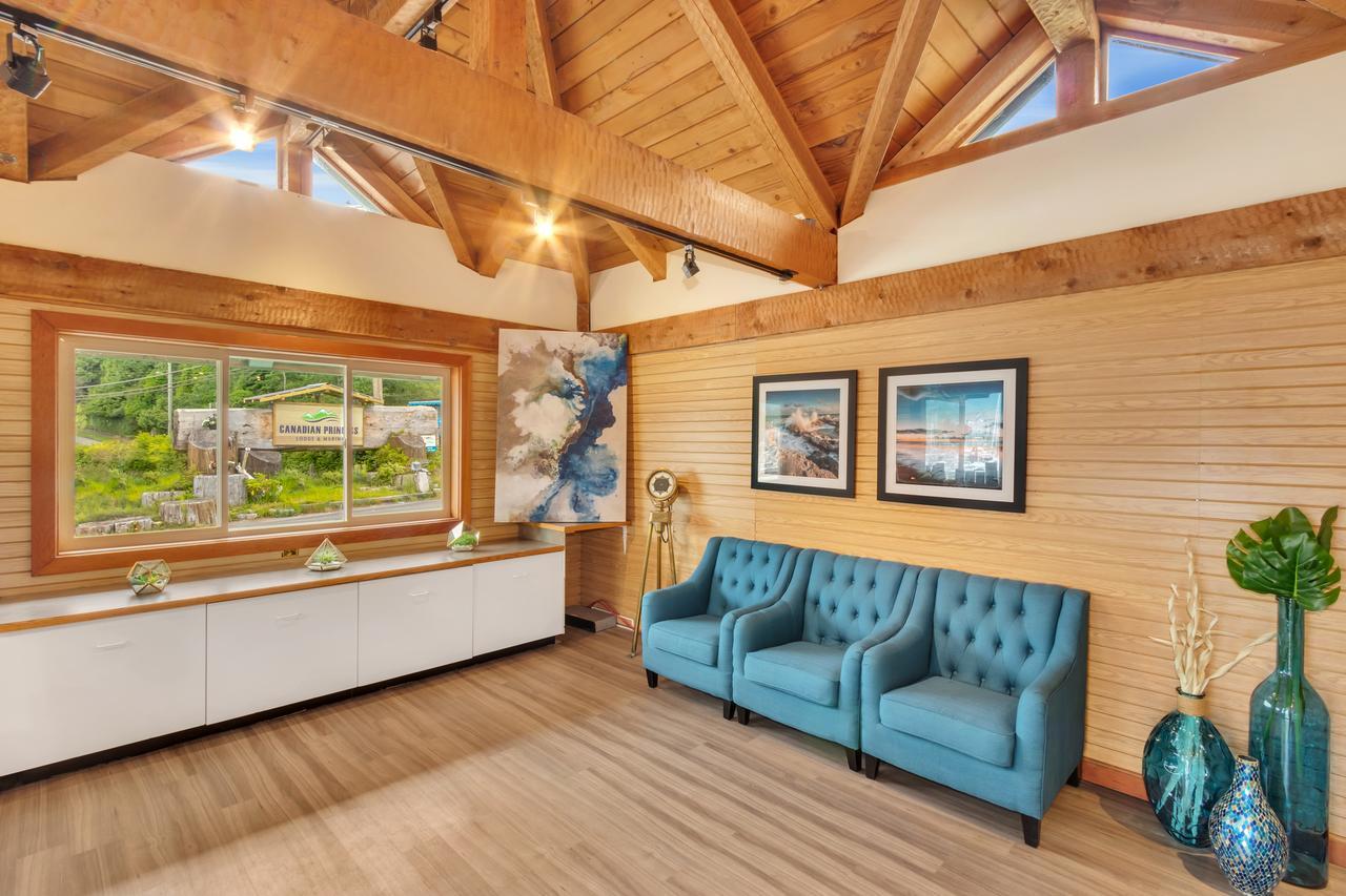 Canadian Princess Lodge & Marina Ucluelet Buitenkant foto