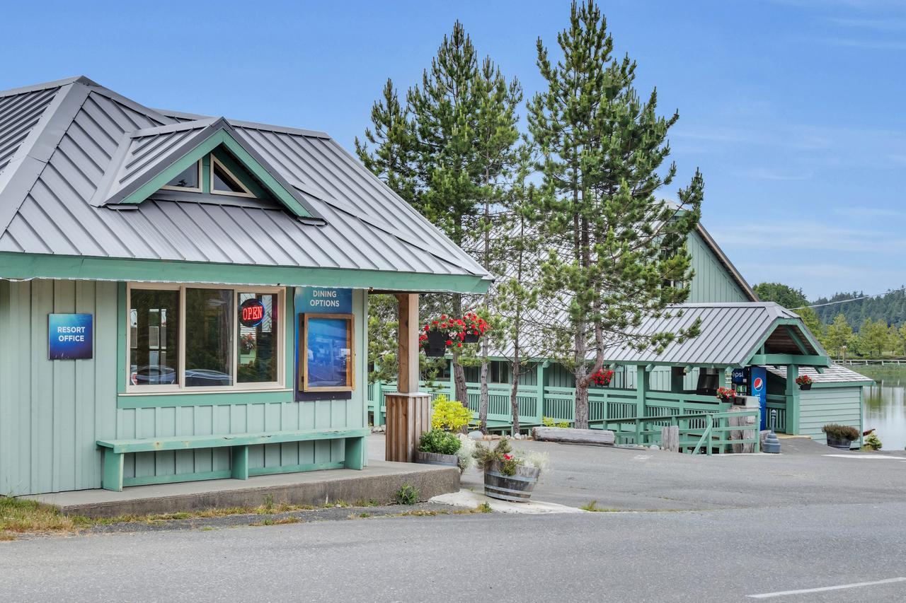 Canadian Princess Lodge & Marina Ucluelet Buitenkant foto