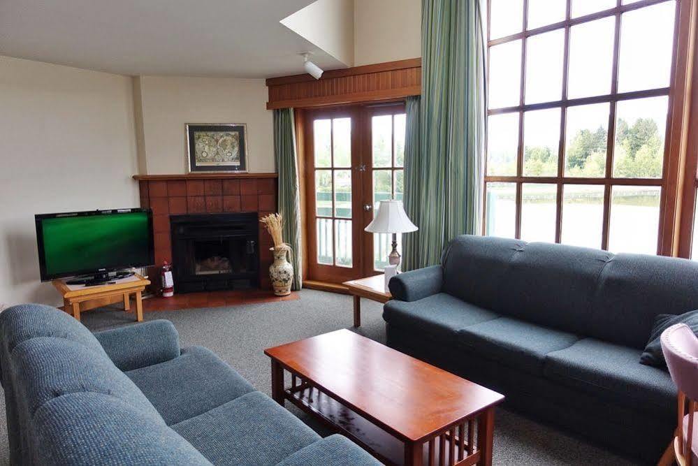 Canadian Princess Lodge & Marina Ucluelet Buitenkant foto