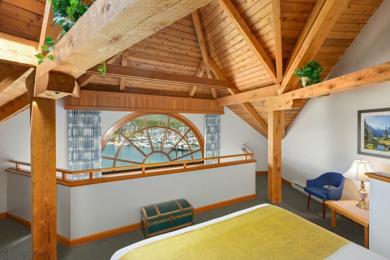 Canadian Princess Lodge & Marina Ucluelet Buitenkant foto